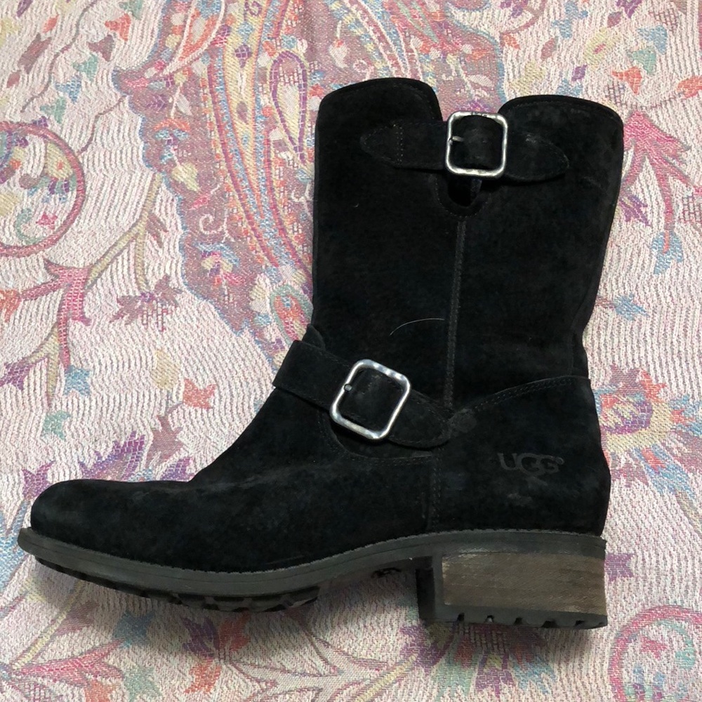 Black boots